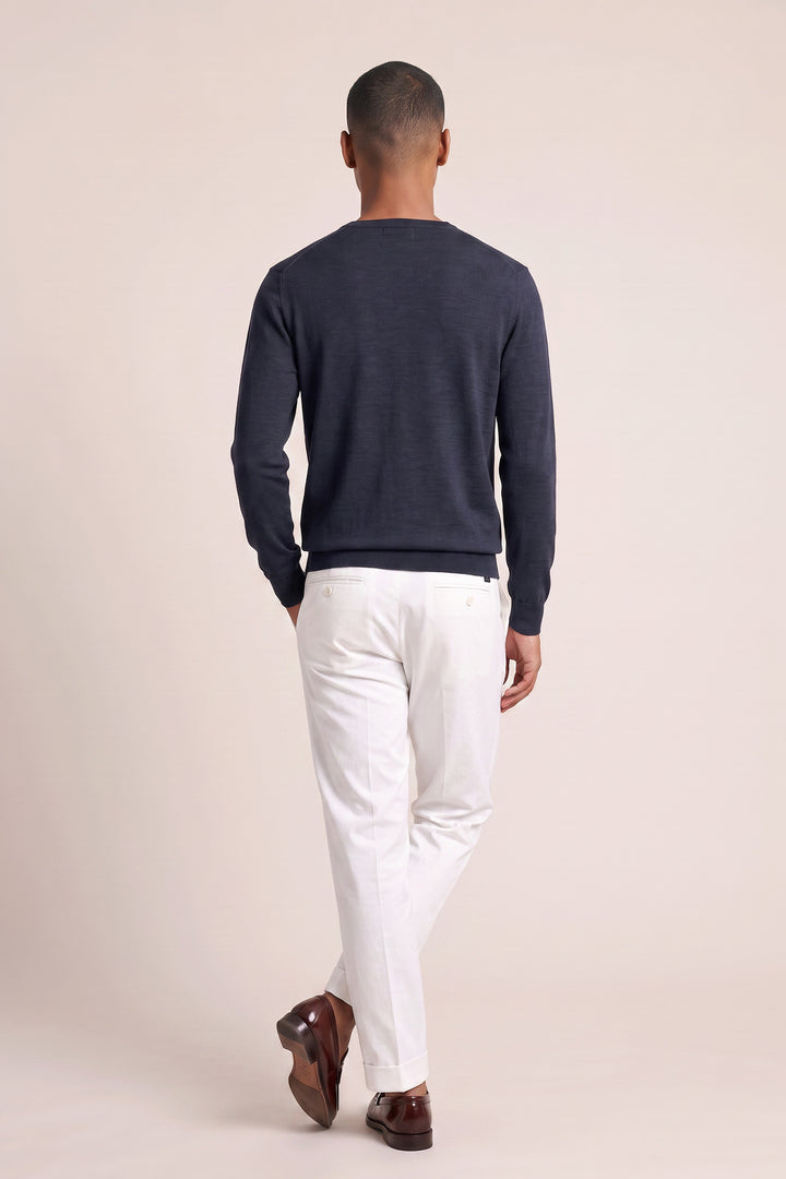 Merino V-neck Pullover - Navy