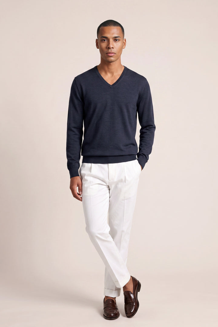 Merino V-neck Pullover - Navy